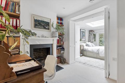 2 bedroom apartment for sale, Goldhawk Road, Hammersmith, London, W12