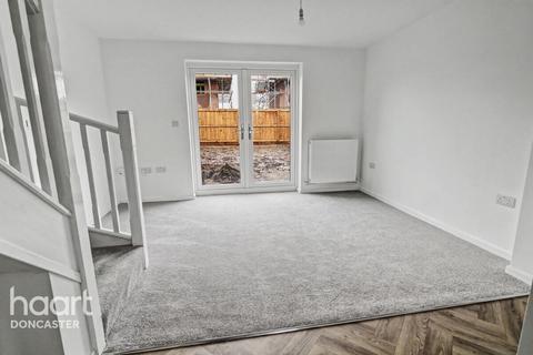 2 bedroom semi-detached house for sale, Dutch Close, Doncaster