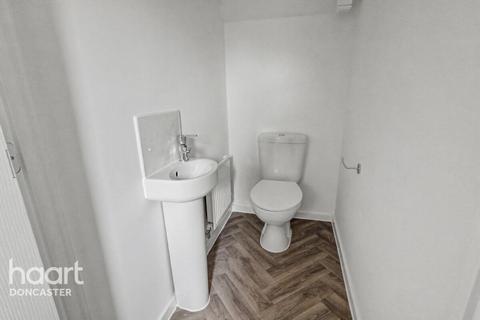 2 bedroom semi-detached house for sale, Dutch Close, Doncaster