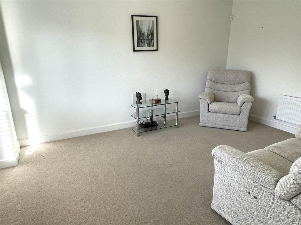 Sitting room alternative angle.JPG
