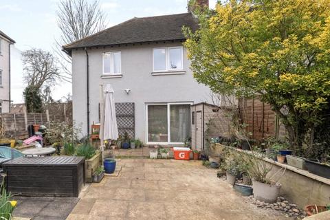 3 bedroom semi-detached house for sale, Chinbrook Road, London