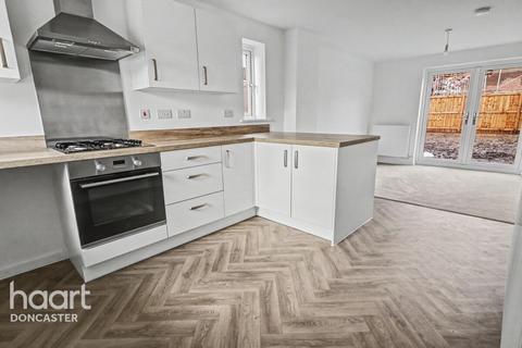 2 bedroom semi-detached house for sale, Dutch Close, Armthorpe, Doncaster