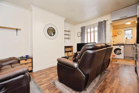 2 bedroom terraced house for sale, Old Row, Burton-Upon-Stather, Scunthorpe
