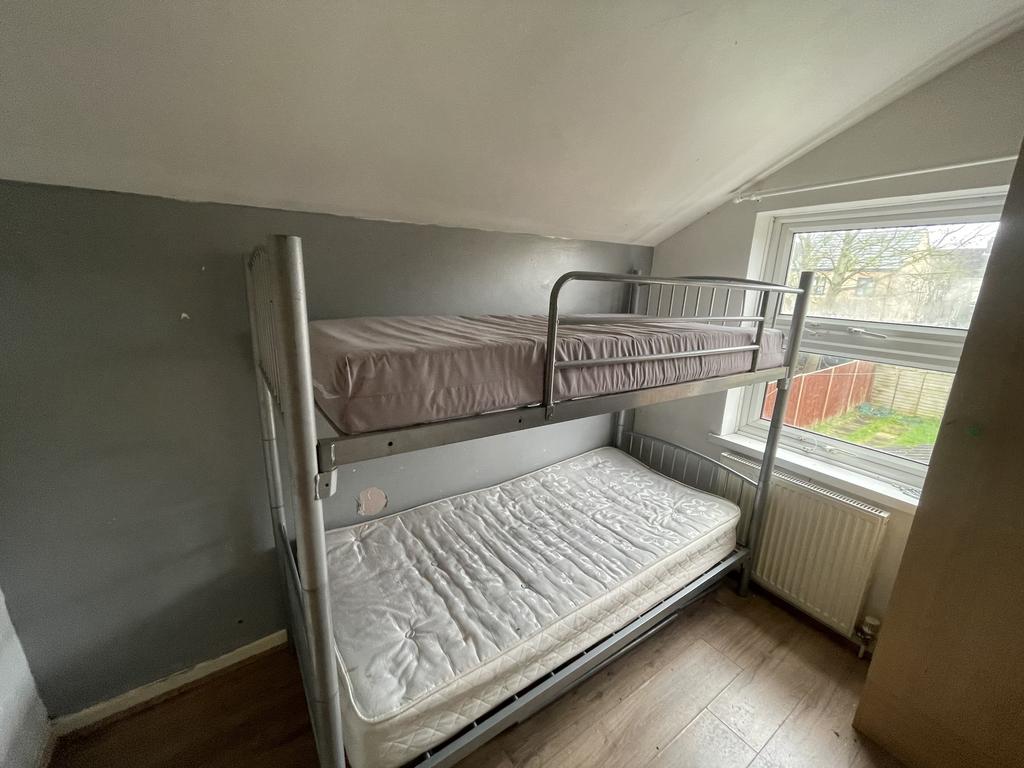 Bed 3.jpeg