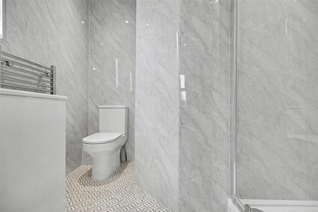 En Suite 1.jpeg