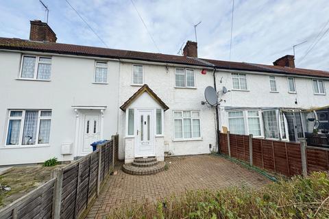 3 bedroom terraced house to rent, Dryfield Road, Edgware, HA8