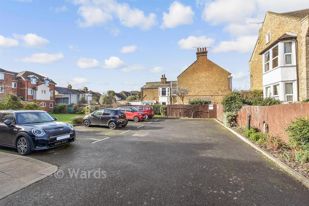 Driveway/Parking