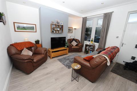 3 bedroom terraced house for sale, Highfield Road, Idle, Bradford
