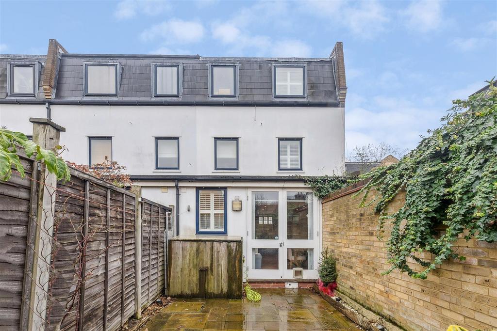 FOR SALE - Graham Road, W4