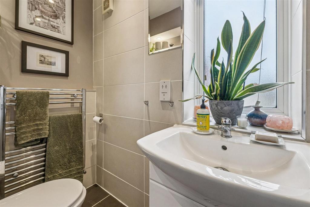 FOR SALE - Graham Road, W4
