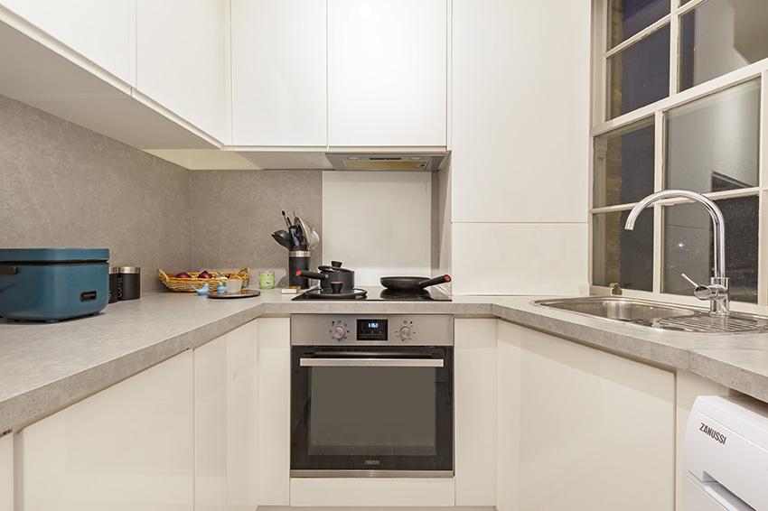 Apartment in London - More