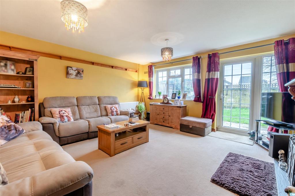 8678172-interior01.jpg
