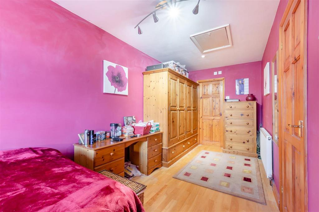 8678172-interior13.jpg