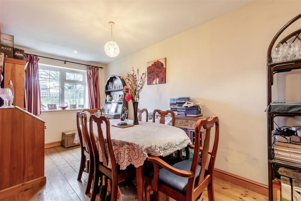 8678172-interior05.jpg
