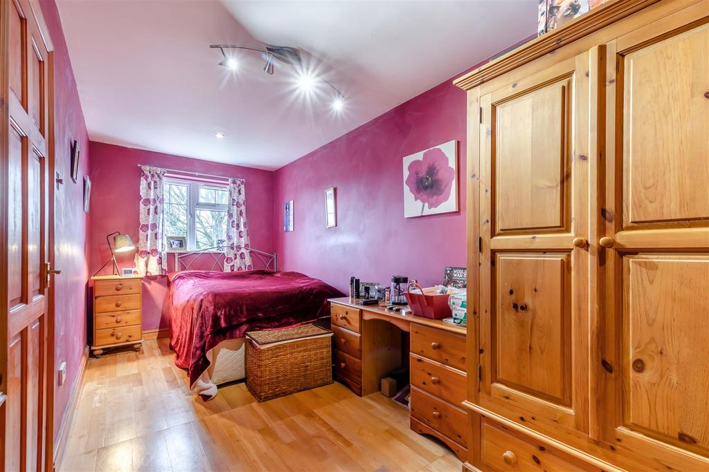 8678172-interior10.jpg