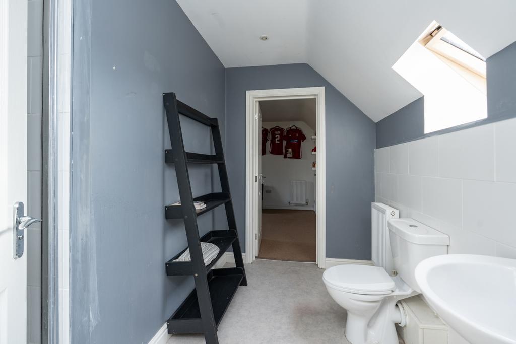 Jack and Jill Ensuite