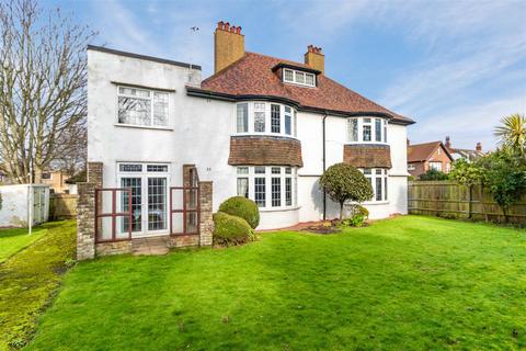 undefined, Abbotts Close, Worthing Central, Worthing