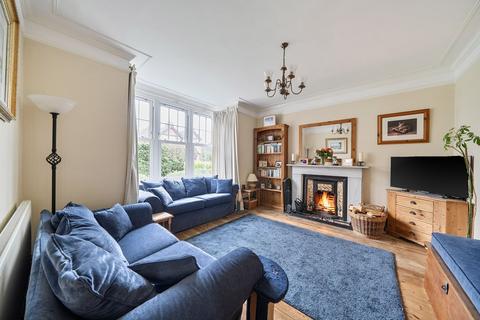 3 bedroom semi-detached house for sale, Station Road, Whyteleafe CR3