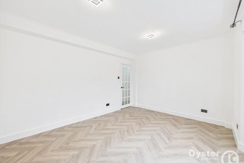 3 bedroom flat to rent, Bounds Green Road, Bounds Green Court Bounds Green Road, N11