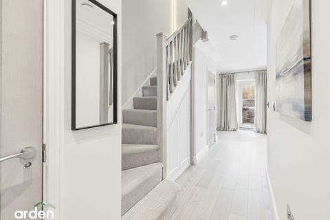undefined, Foxwalks Avenue, Bromsgrove, B61