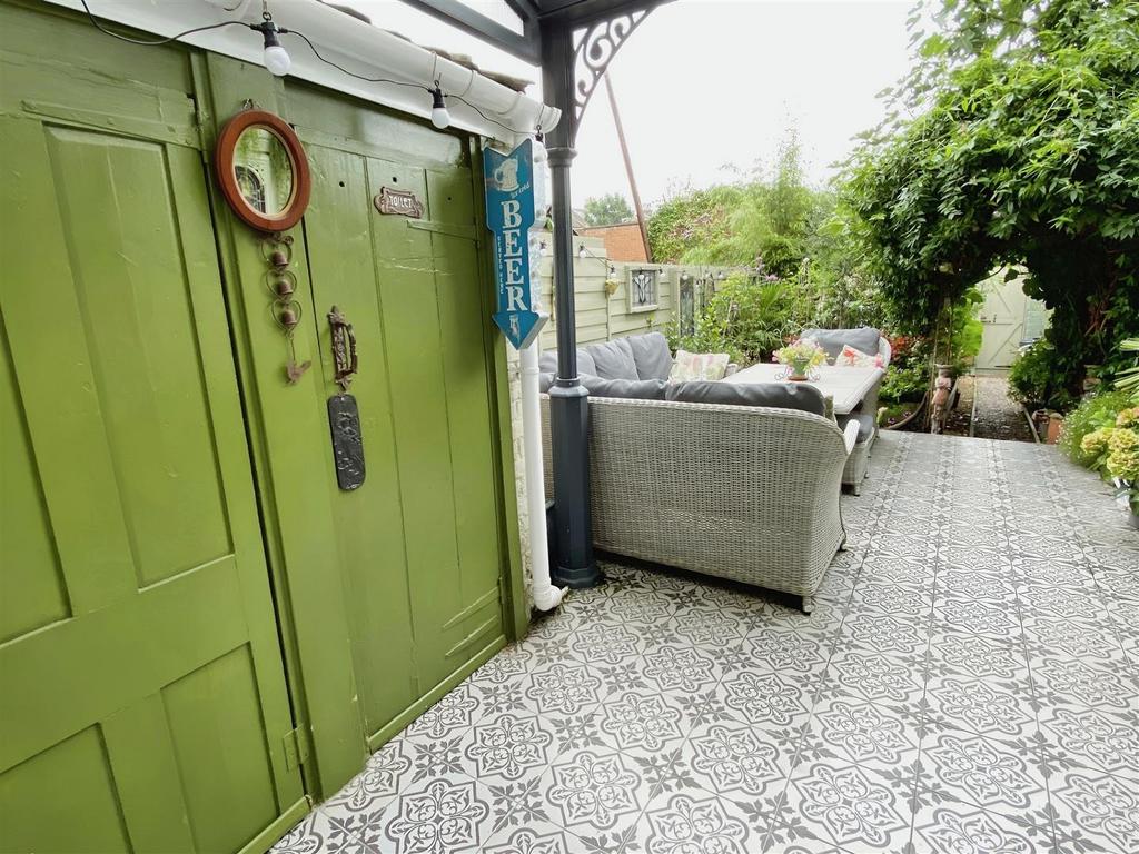Terrace and Garden