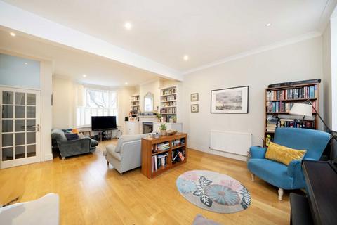 4 bedroom house for sale, Eccles Road, London SW11