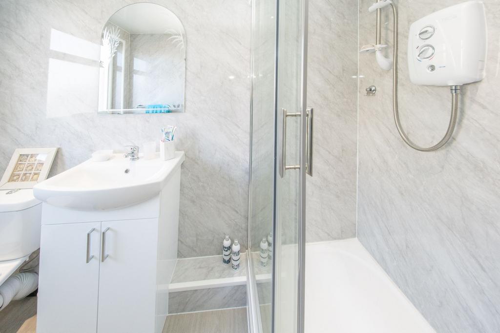 Upstairs Bathroom