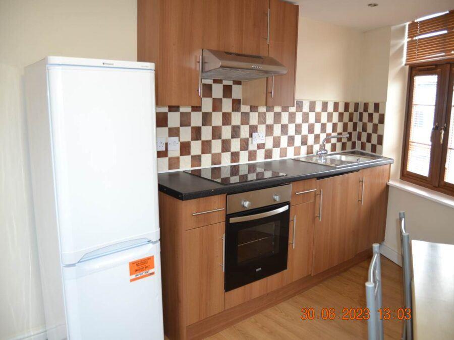 Flat to rent Vulcan Court, Cardiff CF24