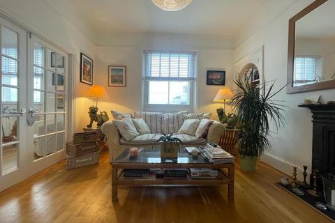 2 bedroom flat for sale, 11 Sussex Square, Brighton BN2