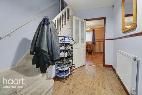 4 bedroom semi-detached house for sale, Keene Way, Chelmsford