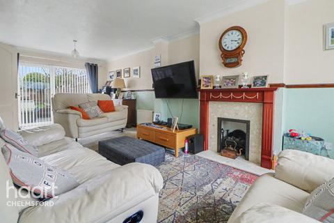 4 bedroom semi-detached house for sale, Keene Way, Chelmsford