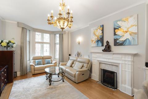 3 bedroom flat for sale, Bickenhall Street, London W1U