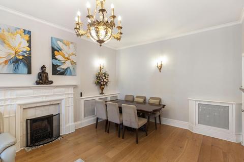 3 bedroom flat for sale, Bickenhall Street, London W1U