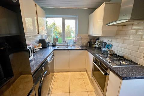 undefined, Wycliffe Close, Luton, Bedfordshire, LU3 2HS