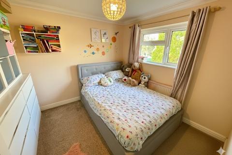 undefined, Wycliffe Close, Luton, Bedfordshire, LU3 2HS