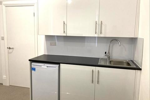 undefined, Warren Close, Bexleyheath, Kent, DA6