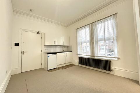 undefined, Warren Close, Bexleyheath, Kent, DA6