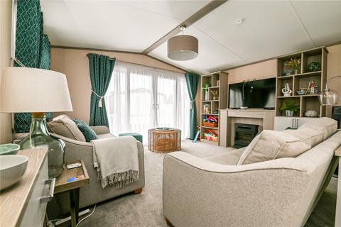 3 bedroom park home for sale, Shorefield, Shorefield Country Park, Downton, Hampshire, SO41