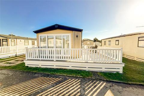 3 bedroom park home for sale, Shorefield, Shorefield Country Park, Downton, Hampshire, SO41