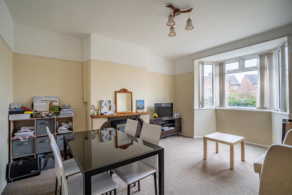 Living room 3