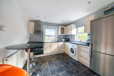 1 bedroom maisonette to rent, Sunninghill,  High Street,  SL5
