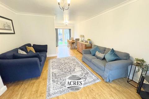 3 bedroom end of terrace house for sale, Walcot Close, Four Oaks, Sutton Coldfield