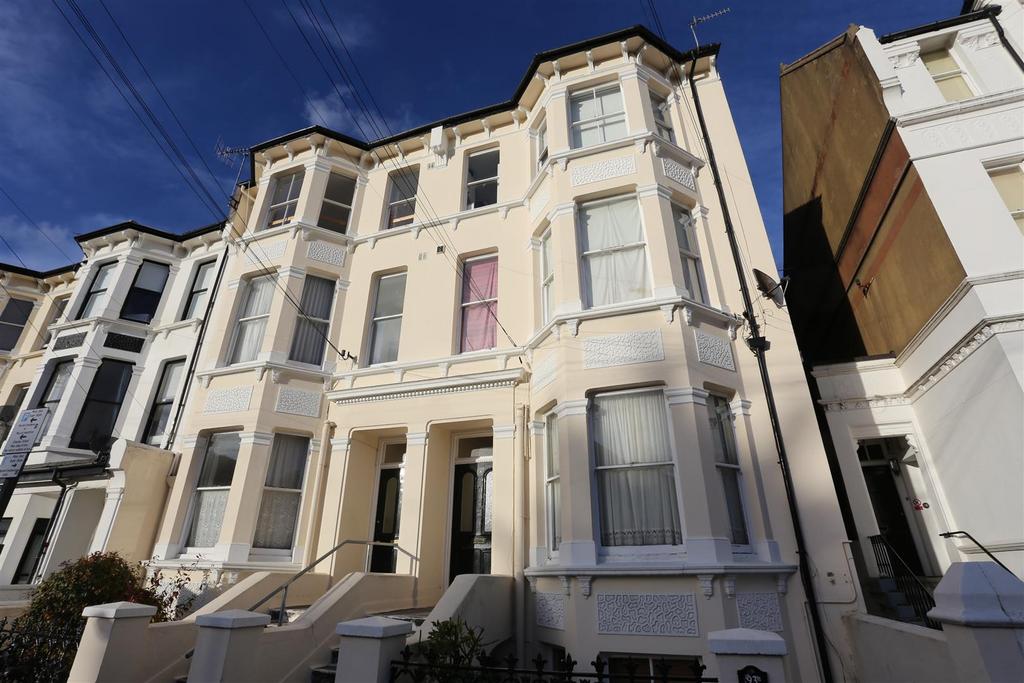 5, 93 Lorna Road External.JPG