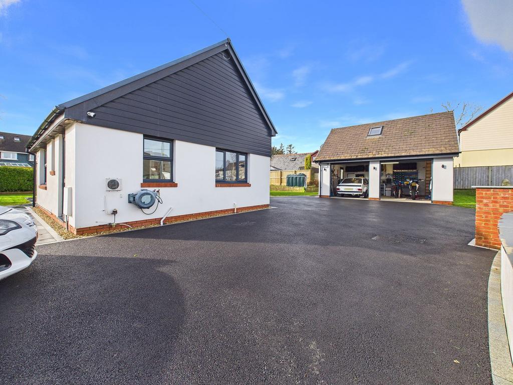 Double Garage