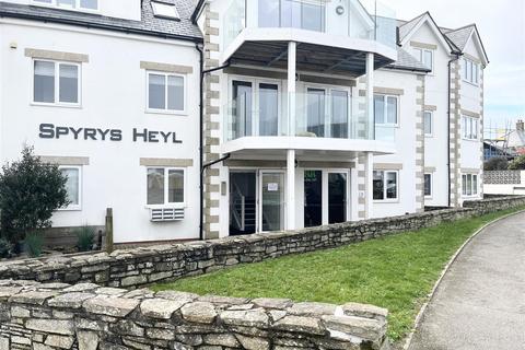 undefined, Pentire Crescent, Newquay TR7
