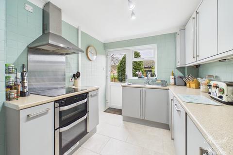 4 bedroom semi-detached house for sale, Swan Close, Buckingham, Buckinghamshire, MK18