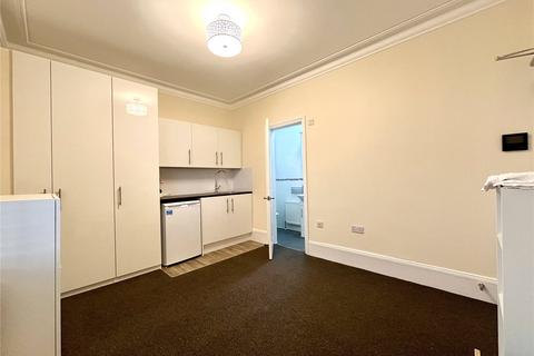 undefined, Warren Close, Bexleyheath, Kent, DA6