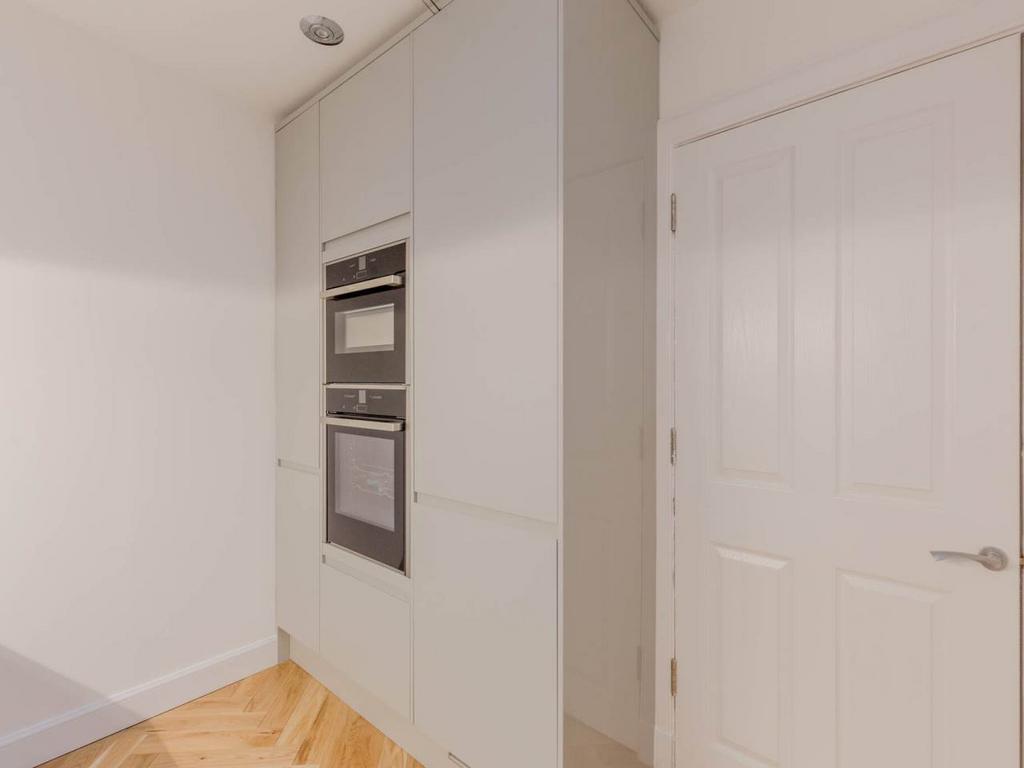 56070 Howe St -009