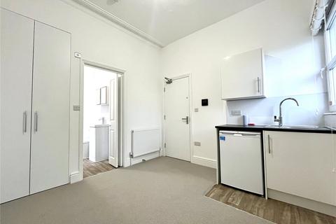 undefined, Warren Close, Bexleyheath, Kent, DA6