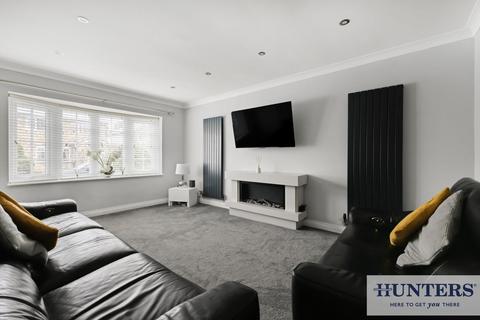 6 bedroom detached house for sale, Copt Royd Grove, Yeadon, Leeds